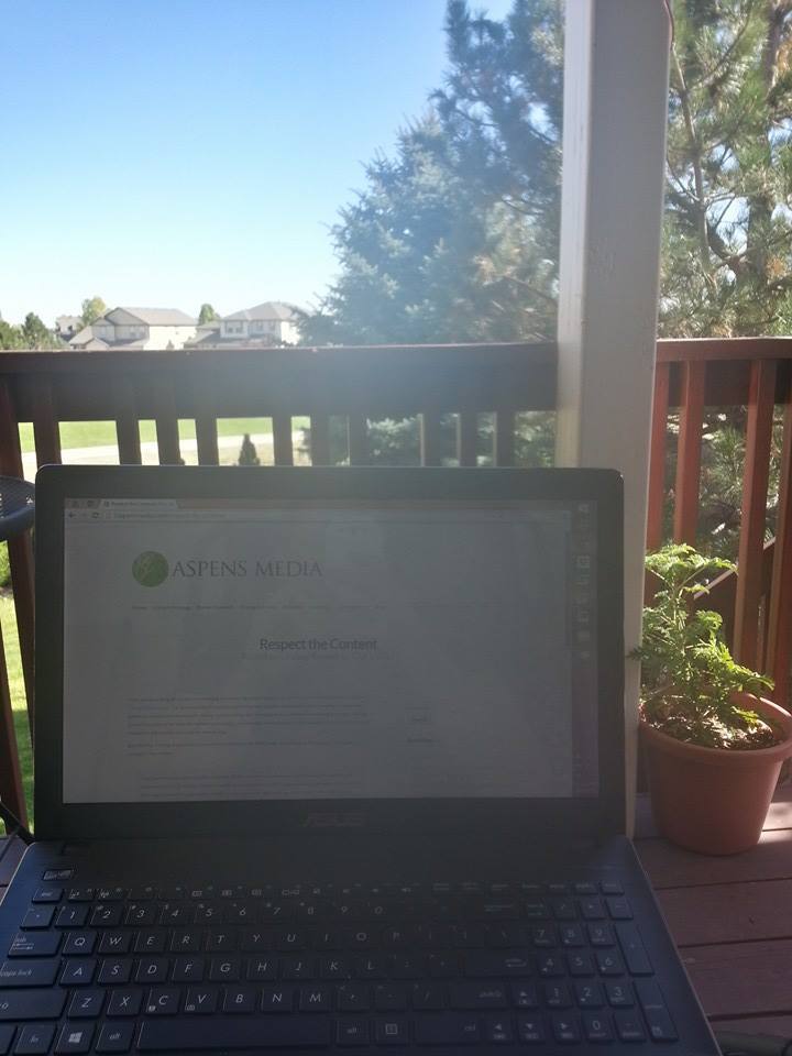 laptop-on-deck